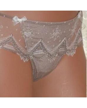 Shorty Seychelles en vue Lise Charmel