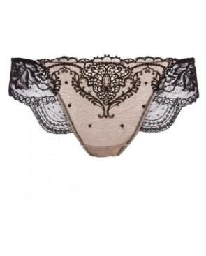  détail lingerie Lise charmel dentelle chic magie veda