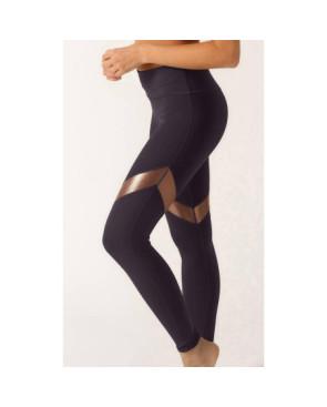  Lingerie Empreinte de Sport bien coupé chic et tenue irréprochable