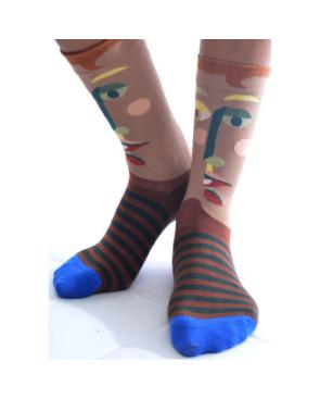 Chaussettes-les-petits-caprices-art-museum-Portrait-de-picasso-et-rayures-profil