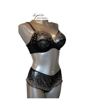  Eprise de lise charmel Leçon de chic shorty en ensemble