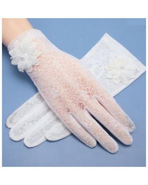 Gants-dentelle-blanches-anti-glisse