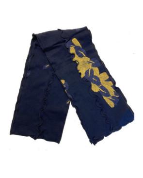 echarpe-berthe-aux-grands-pieds-hiver-coton-marine-feuilles-d-or-a-plat