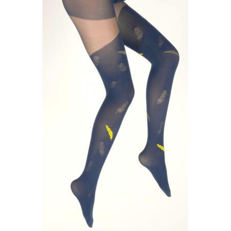 Collant-Lycra-Berthe-aux-grands-pieds-mariner-plume-jaunes-avant