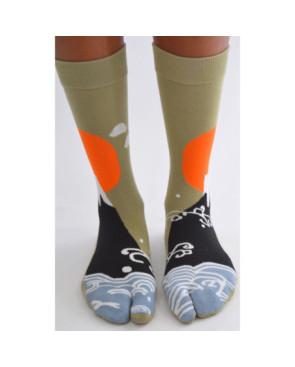  Chaussettes-japonaise-Les-petits-caprices-estampes-hokusai-vagues-volcans-face