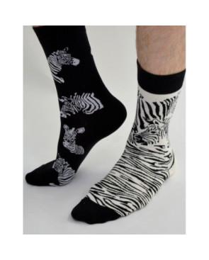  Chaussettes-les-petits-caprices-asymétriques-zébres-mixte
