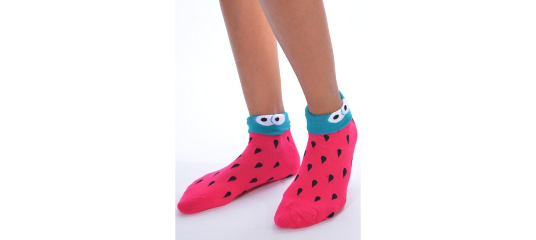 Chaussettes D'halloween roses à poil et monstres