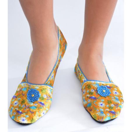 Chaussons-velours-imprimé-les-petits-caprices-Follies-bleu-vintage-avant