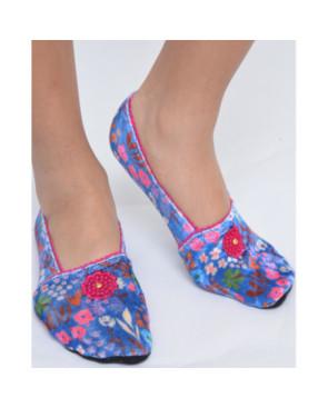 Chaussons-velours-imprimé-les-petits-caprices-harmonia-pink-face