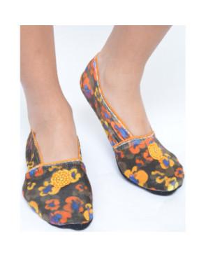 Chaussons-velours-imprimé-les-petits-caprices-papavero-yellow-face