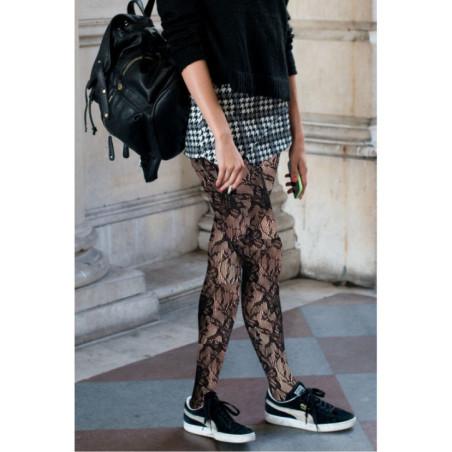 Collant-dentelle-resille-Les-PEtits-caprices-noir-EN-VRAI