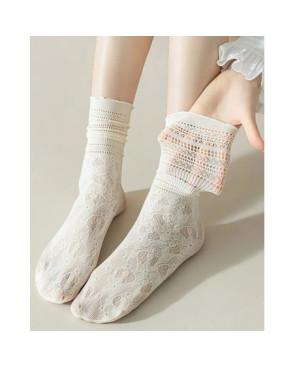 chaussettes-dentelle-resille-ivoire-Les-petits-caprices-chaussure-souple