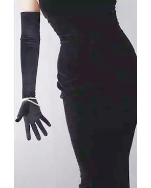 Gants longs velours noir chic