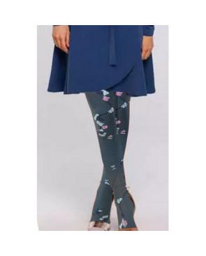 Collant-berthe-aux-grands-pieds-sakura-Fleuri-ciel-porté