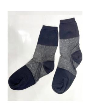  Chaussettes-Precieuses-Pierre-Mantoux-crystal-effet-transparent-noir