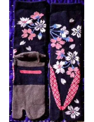 Chaussettes japonaises noires bouquet  fleuries