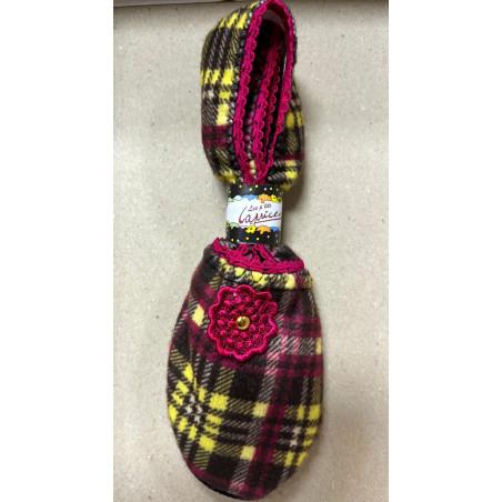 Chaussons de voyage jaune Kilty pink