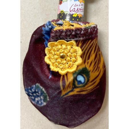 chausson-les-petits-caprices-velours-plummy-yellow