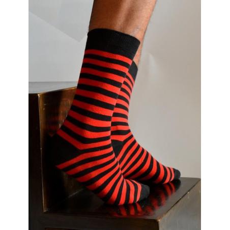Chaussettes Rayures noires et rouges