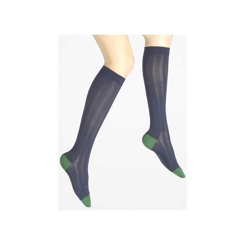 Mi-bas-en-soie-Berthe-aux-grands-pieds-marine-BAMBS1-profil
