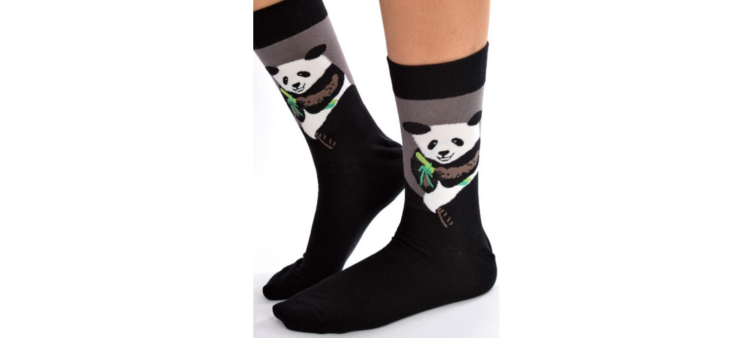 Chaussettes grises pandas
