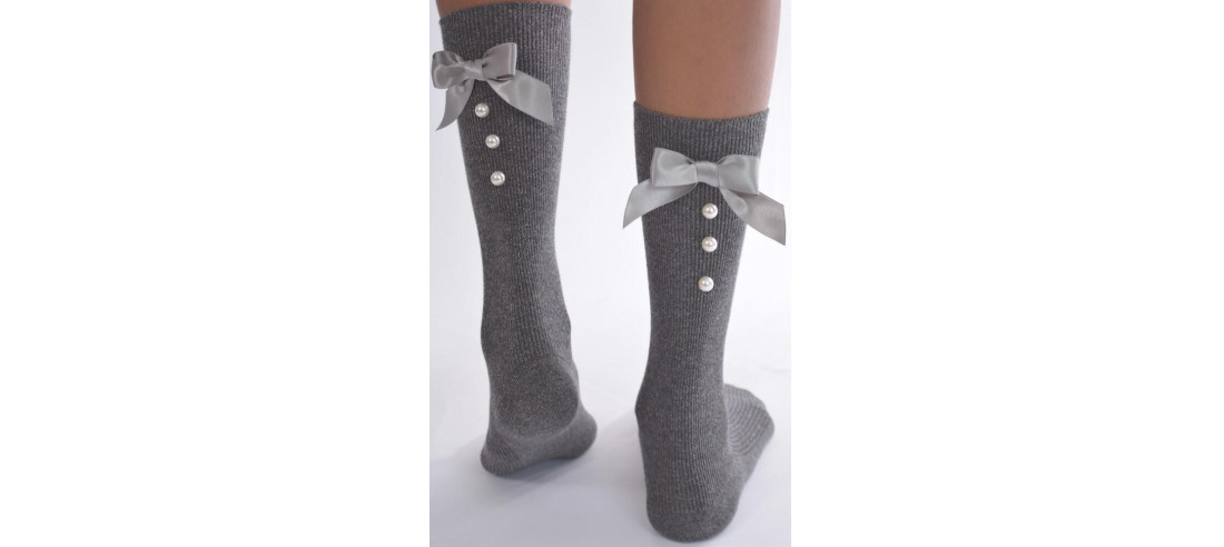 Chaussettes chics non comprimantes grises