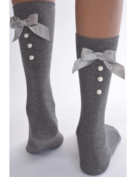 Chaussettes chics non comprimantes grises