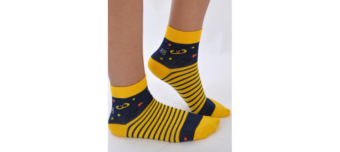 Les Petits Caprices Femme Chaussettes Rayures et Galaxies