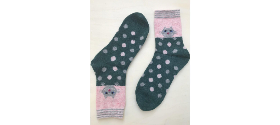 Chaussettes verte laine angora chat et pois rigolo