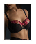 Empreinte rose soutien gorge décolleté