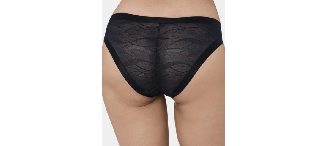 Slip en dentelle invisible triumph airy sensation