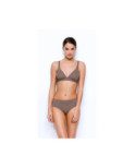 Triangle Huit Faussement nue