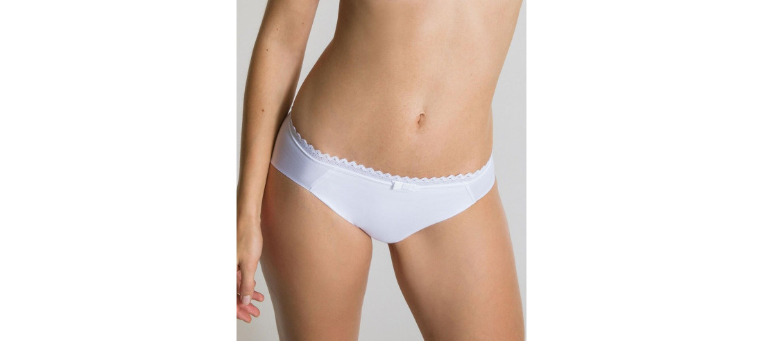 slip coton blanc chic épuré
