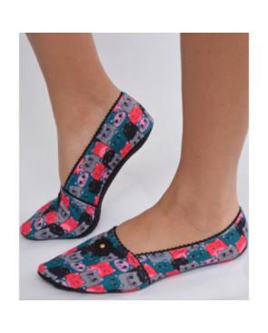 Chausson-velours-imprimé-les-petits-caprices-smily-cats-noir
