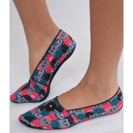 Chausson-velours-imprimé-les-petits-caprices-smily-cats-noir