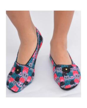  Chausson-en-tissu-de-voyage-imprimé-les-petits-caprices-smily-cats-noir-avant