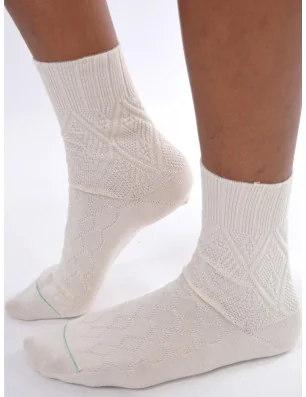 chaussettes en laine bio sans substances nocives spéciale pieds sensibles