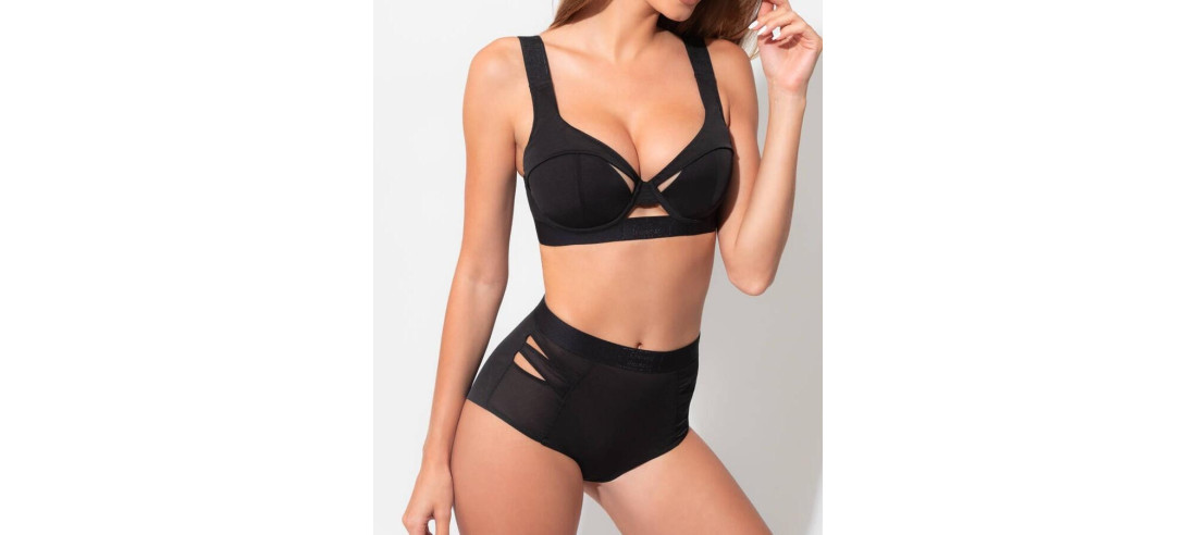 lingerie sophistiquée Chantal Thomass chic et élégante