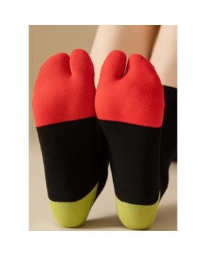 chaussettes-Tabis-Coton-noir-avant-rouge