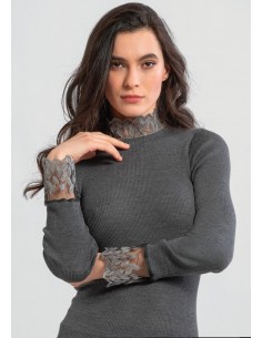 Moretta Manche longue laine et soie col cheminée feuilles