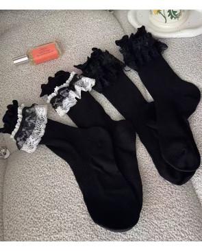 Chaussettes-Cotes-fines-ultra-chic-revers dentelle-non-comprimant