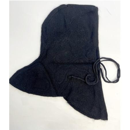 Cagoule-capuche-laine-angora-cordon-noir