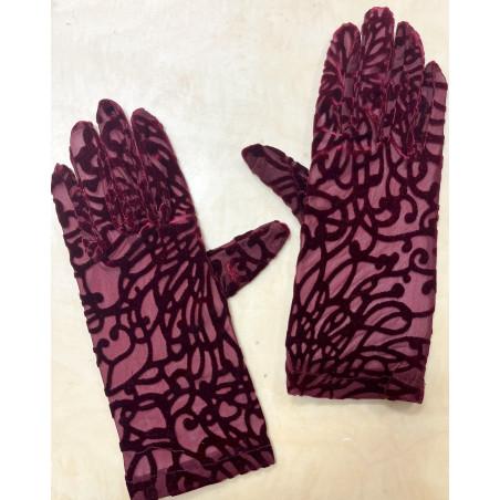 Gants-Tulle-arabesque-abstrait-noir-rouge