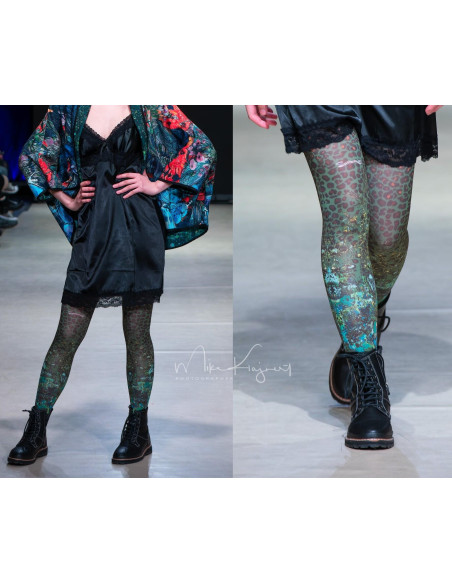 collant Dans les bois de Marieantoilette qui vien de la forêt