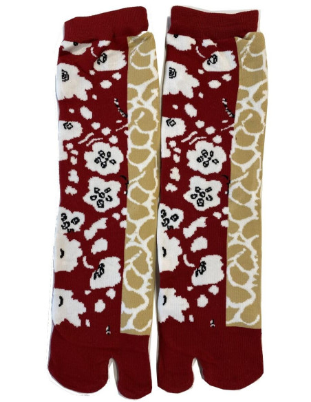 Chaussettes Japonaises bordeaux arbre fleurs blanches