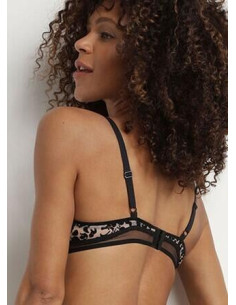 Dim-Soutien-gorge-generous-décolleté-fleur-flocké-DOCDu 2