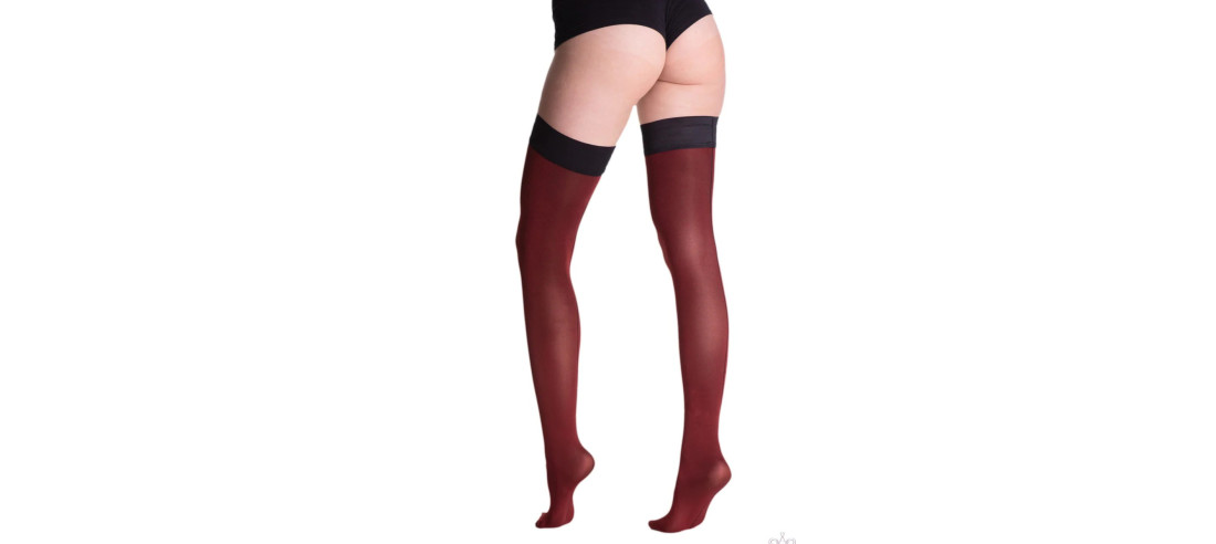 Trasparenze-Bas-autofixant-opaque-couture-Tarragon-bordeaux-dos