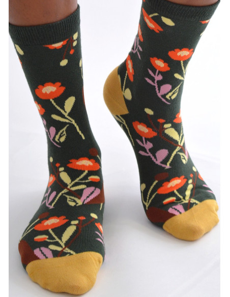 Chaussettes-les-petits-caprices-Vert-Oeillets-fleuris-face