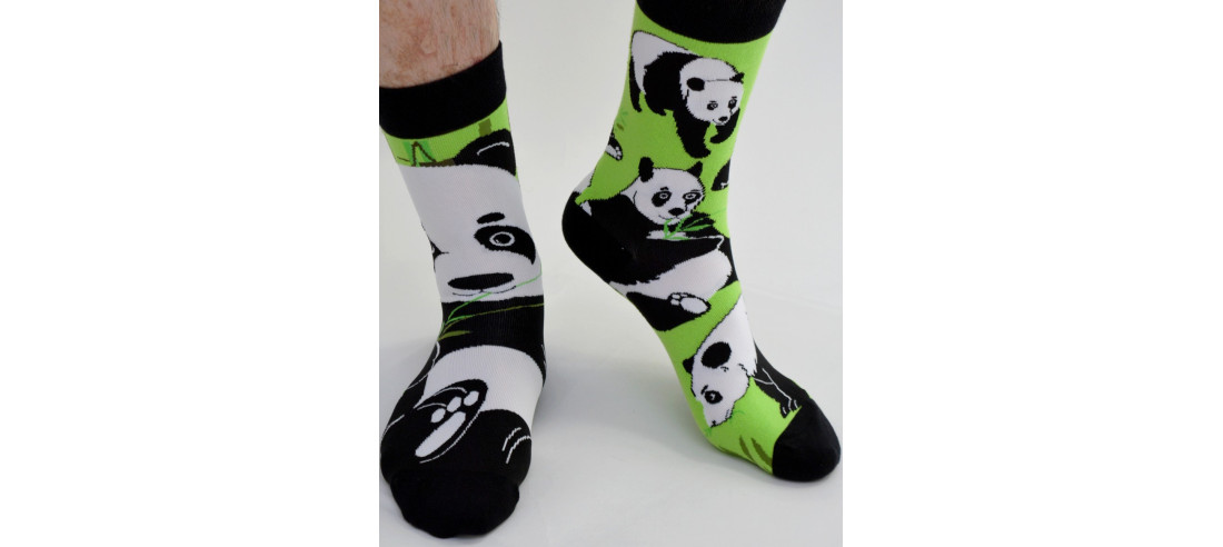 Chaussettes-les-petits-caprices-asymétriques-panda-profil