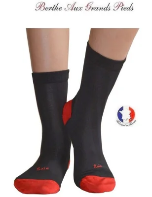 chaussettes-en-soie-Berthe-aux-grands-pieds-noire-BAMCS1-fprofil